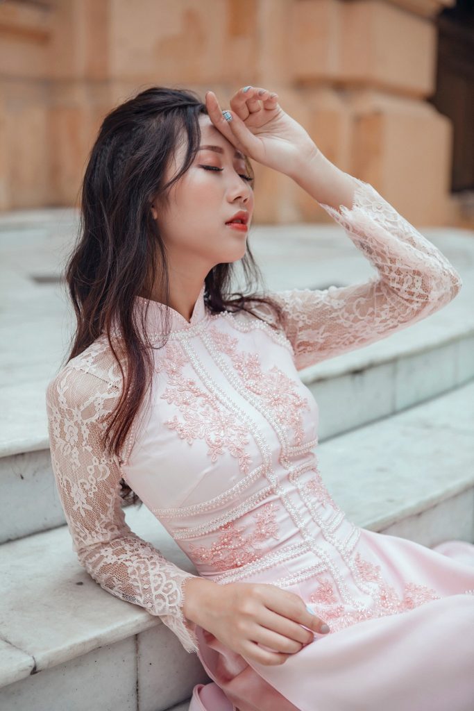 áo dài cưới hồng nhạt