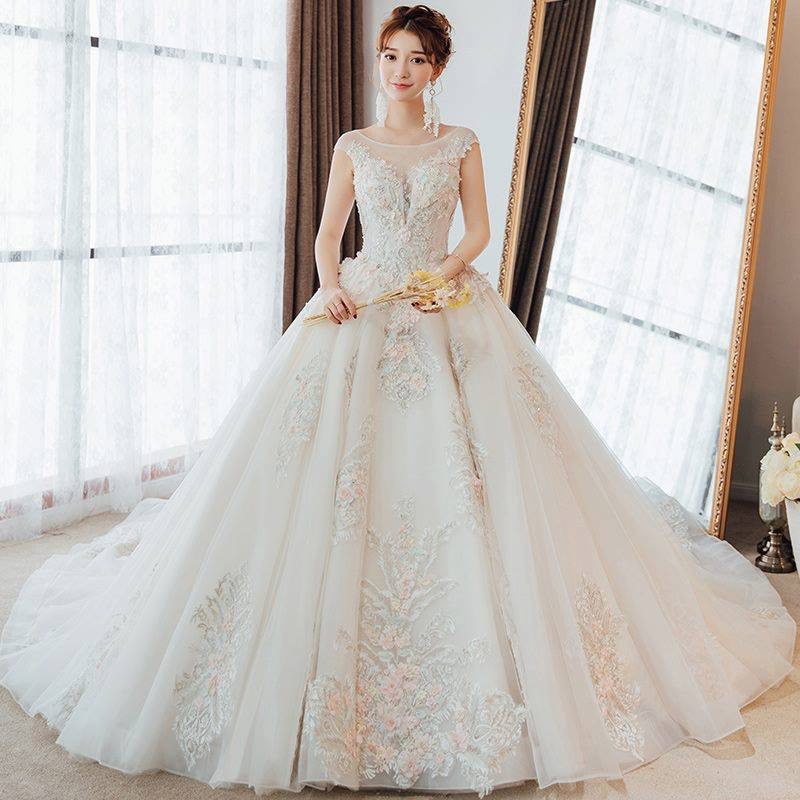 5 lý do váy cưới công chúa ngắn luôn là sự lựa chọn hàng đầu của cô dâu