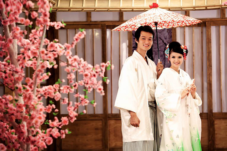 Ảnh cưới kiểu cổ trang theo phong cách Nhật Bản