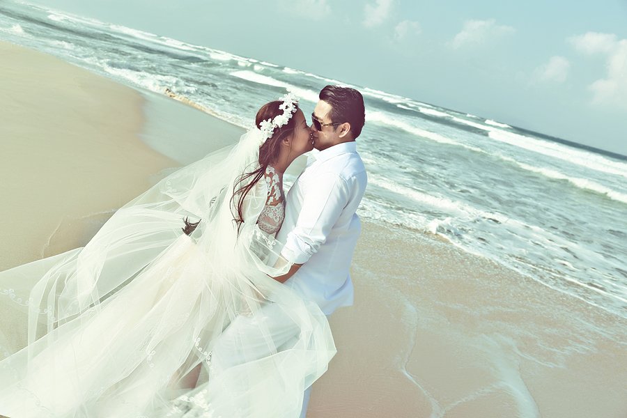 Chụp ảnh cưới trên biển đẹp xuất sắc