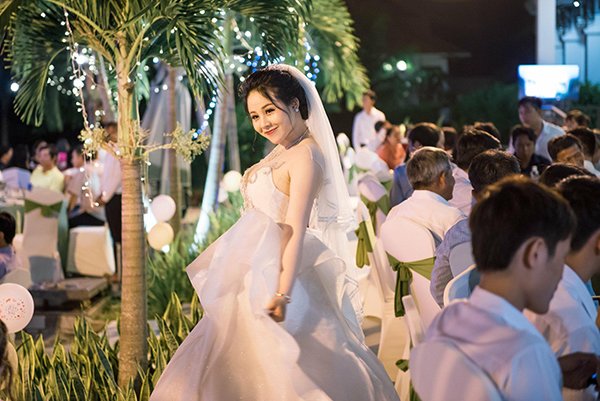 Top 10 kiểu Váy cưới cho bà bầu từ 3 tháng  8 tháng  Ely Wedding